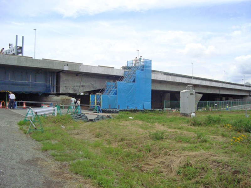 高速道路インターチェンジ開通記念イベント用足場